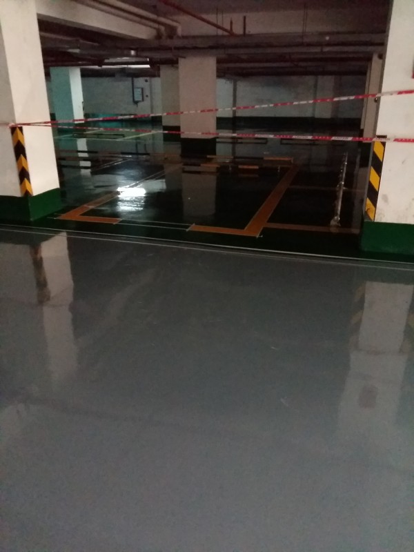 供應(yīng)用于地下停車場|工業(yè)廠房|辦公室|倉庫|超市|電子廠的惠州汕頭環(huán)氧自流平地坪平涂防靜電地坪包工包料|環(huán)氧地坪漆生產(chǎn)商