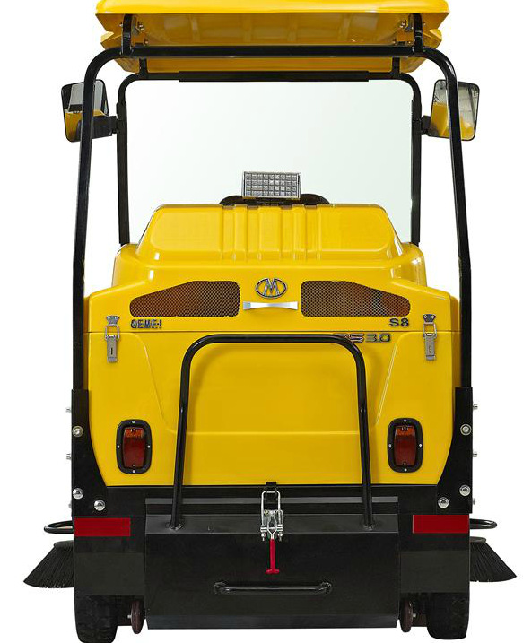 供應(yīng)湖南駕駛式電瓶掃地車 格美s8