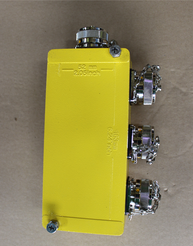 柳工CLG507攤鋪機(jī)平衡梁轉(zhuǎn)接盒廠家貨源*