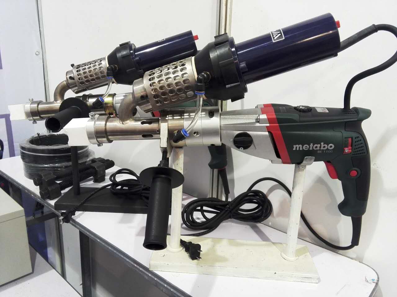 供應(yīng)用于化工管道|電鍍行業(yè)|汽車制造的優(yōu)質(zhì)PE板材