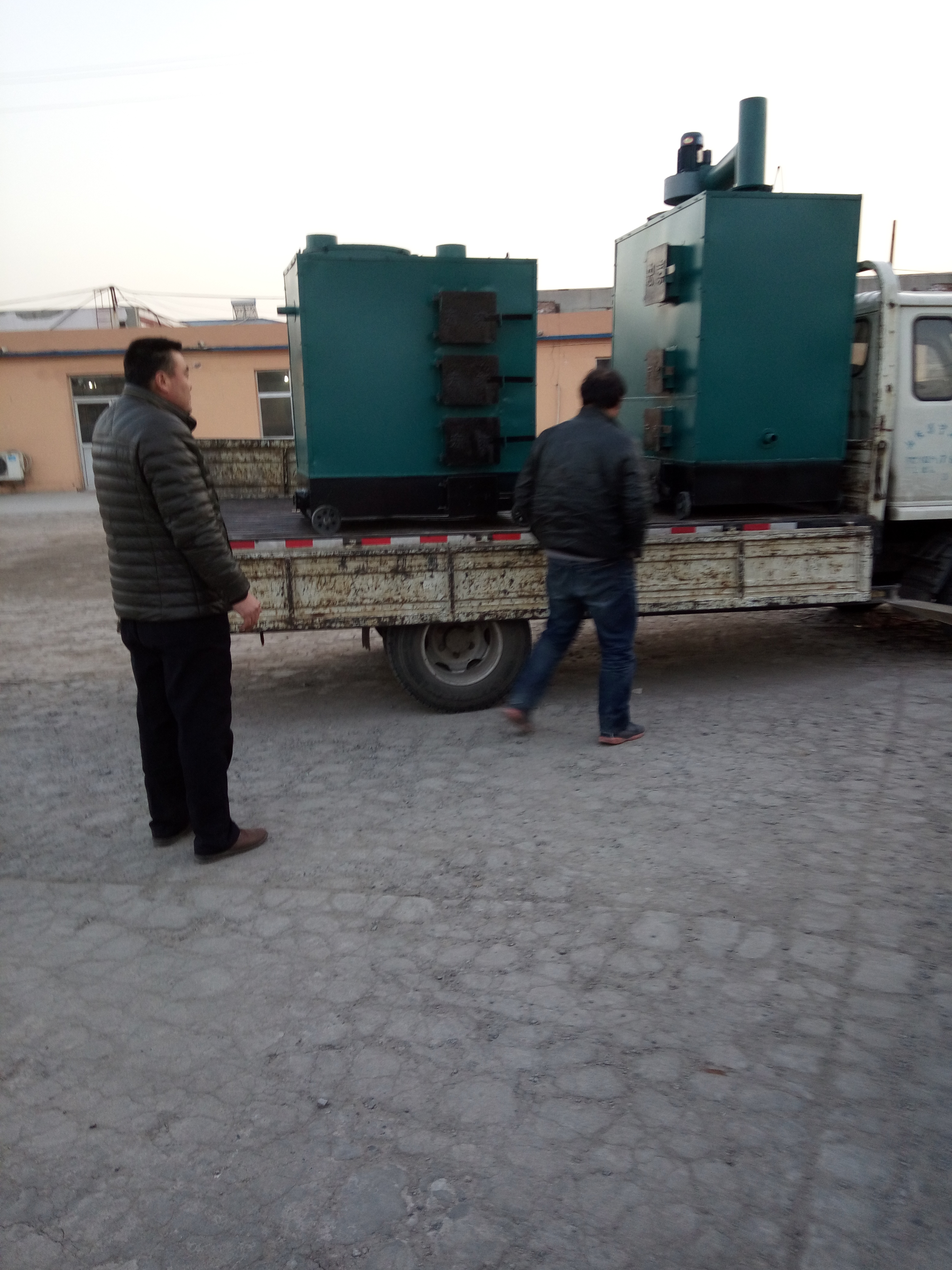 供應(yīng)*雞舍升溫鍋爐廠家，雞舍調(diào)溫鍋爐廠家