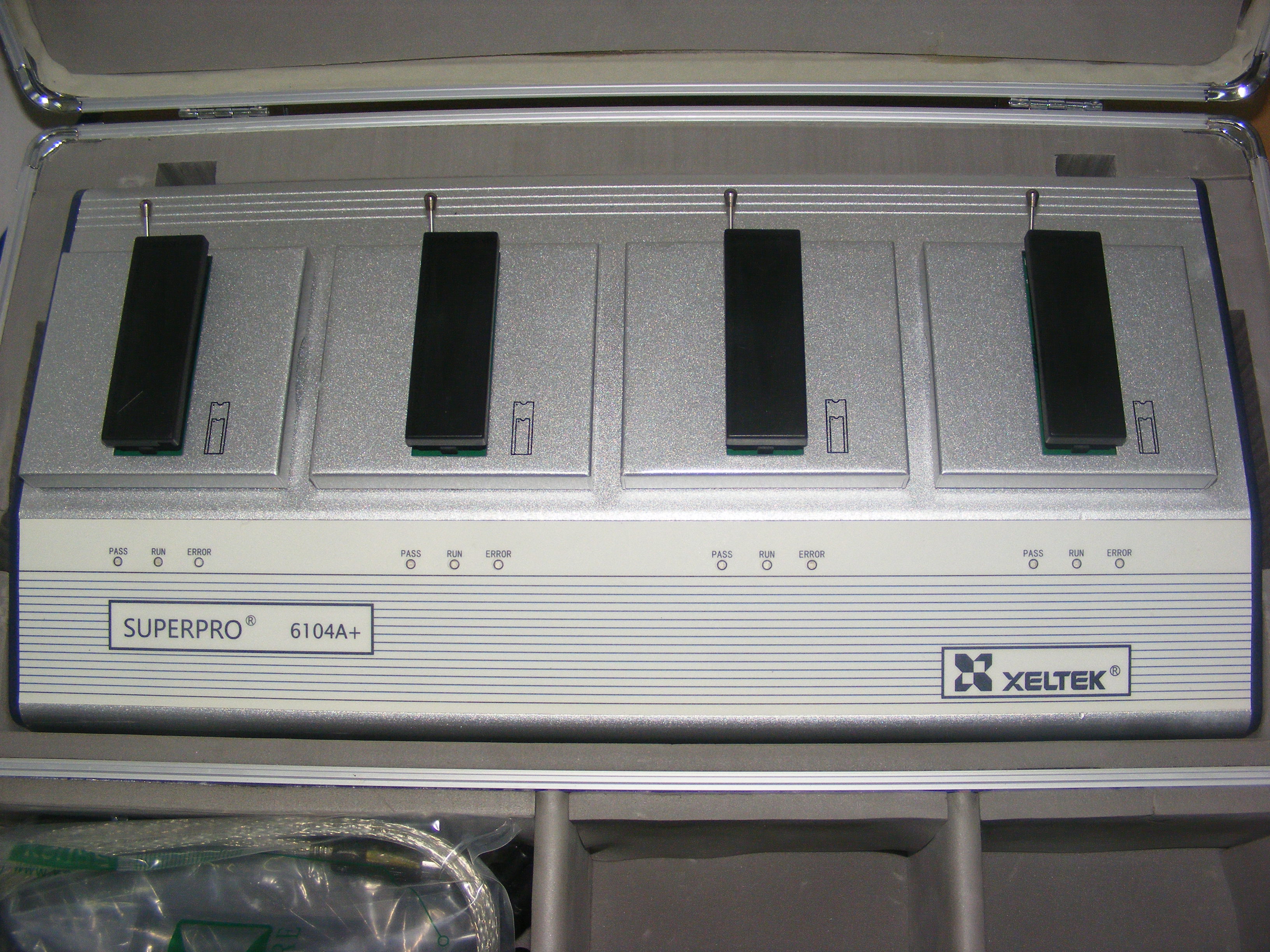 供應南京XELTEK SUPERPRO/6104量產(chǎn)通用IC Programmer編程器/燒錄器