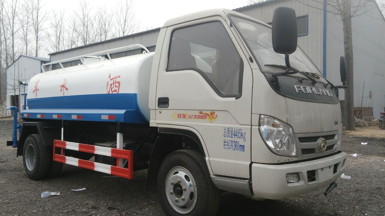 供應(yīng)安徽噴灑車廠家 安徽哪里生產(chǎn)灑水車 東風(fēng)10立方灑水車價格