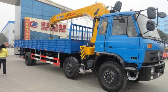 廠隨車吊東風(fēng)10噸小三軸隨車吊徐工隨車吊廠家