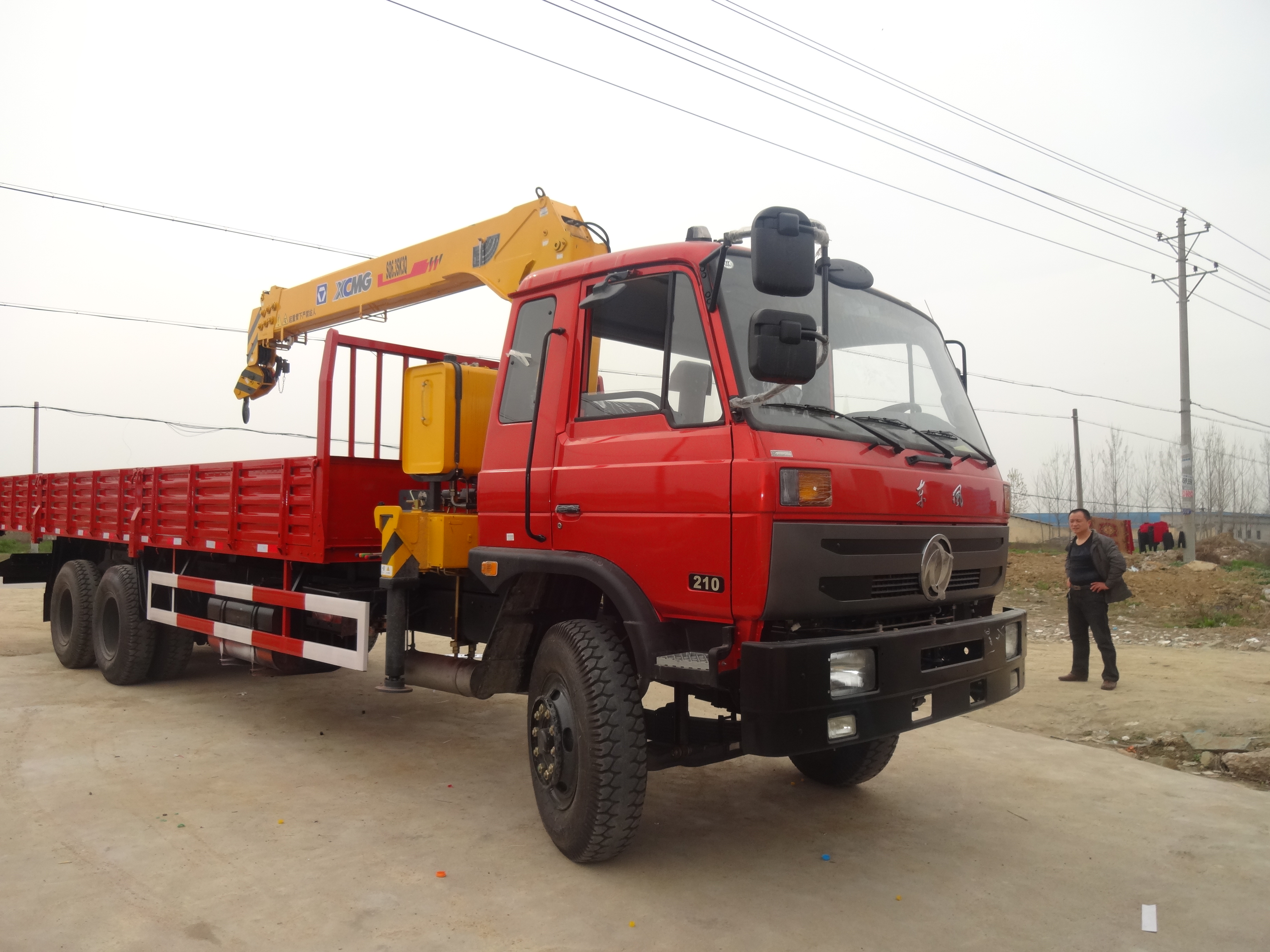 老款153東風(fēng)后八輪6.3噸隨車吊廠家