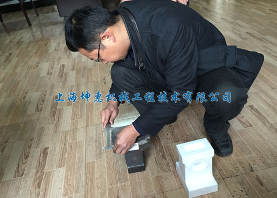 供應(yīng)用于焦化廠的上海坤惠可逆式破碎機(jī)錘頭