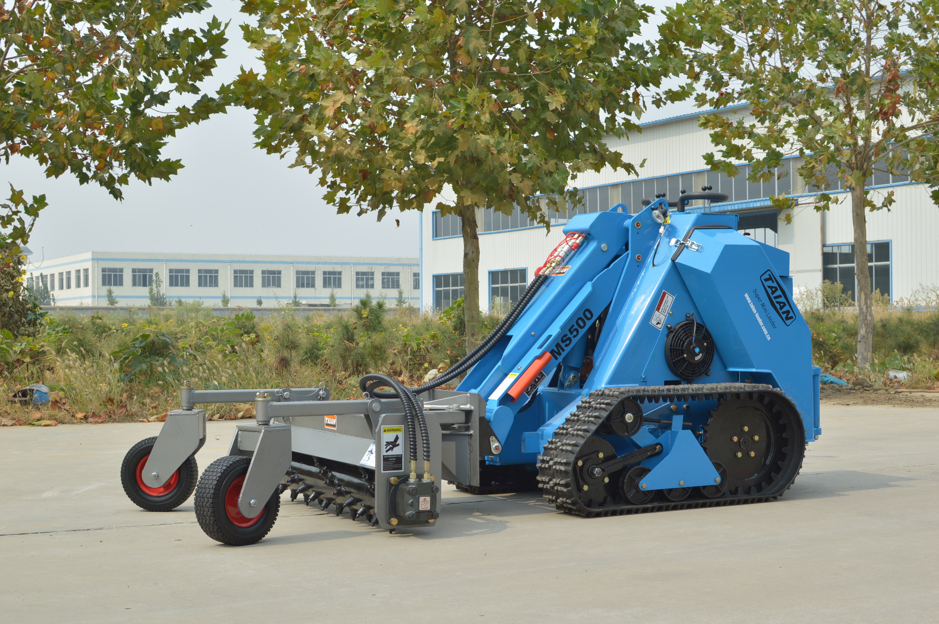 供應滑移裝載機、破碎機、打坑機、開溝機、除草機、混凝土攪拌機