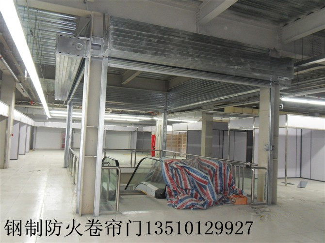 大浪菜市場(chǎng)店鋪卷簾門改造全新定制