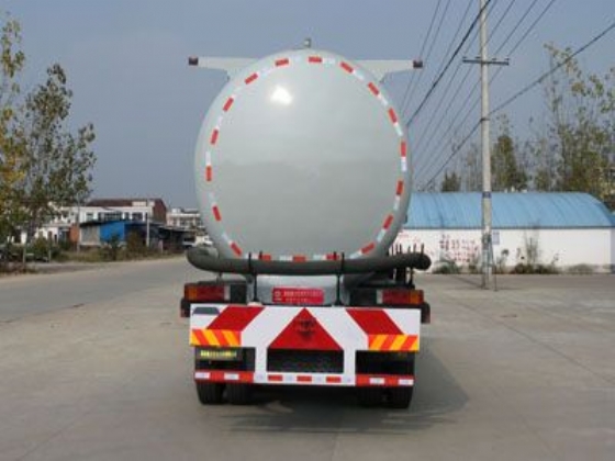 供應(yīng)東風(fēng)*后雙橋33方粉粒物料車 散裝水泥罐車廠家直銷