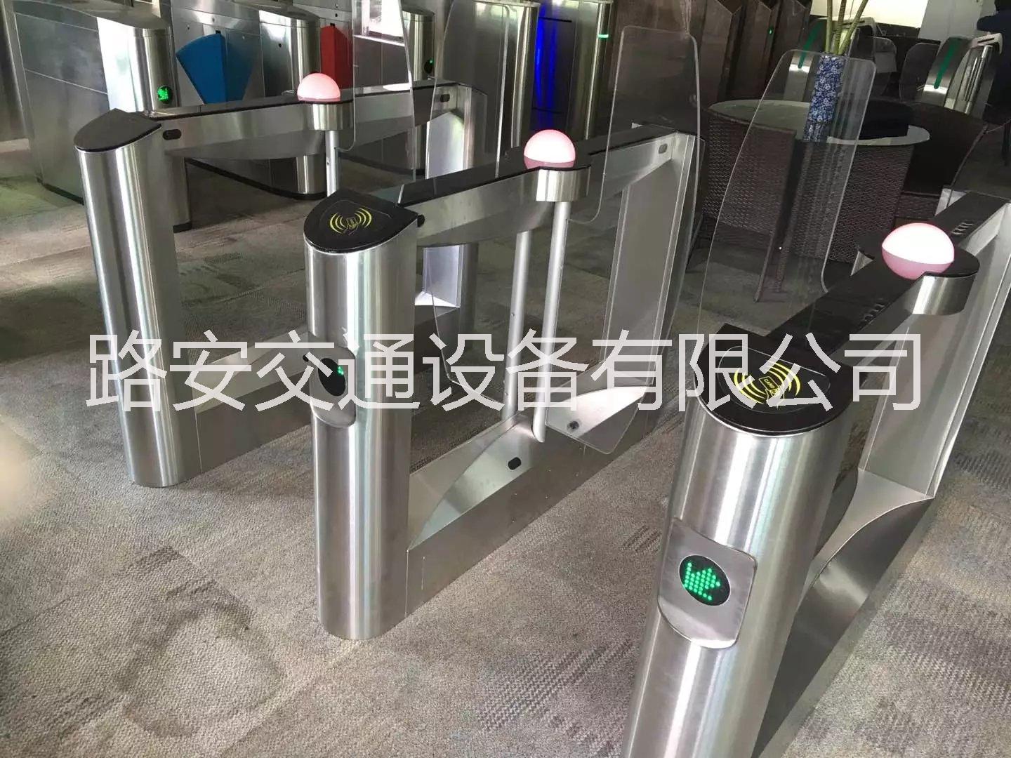 供應www.lajt88.com崗亭，江門崗亭批發(fā)，江門停車場系