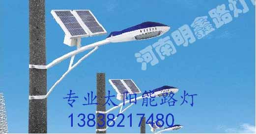 供應(yīng)水泥電線桿安裝太陽能路燈，新農(nóng)村改造太陽能
