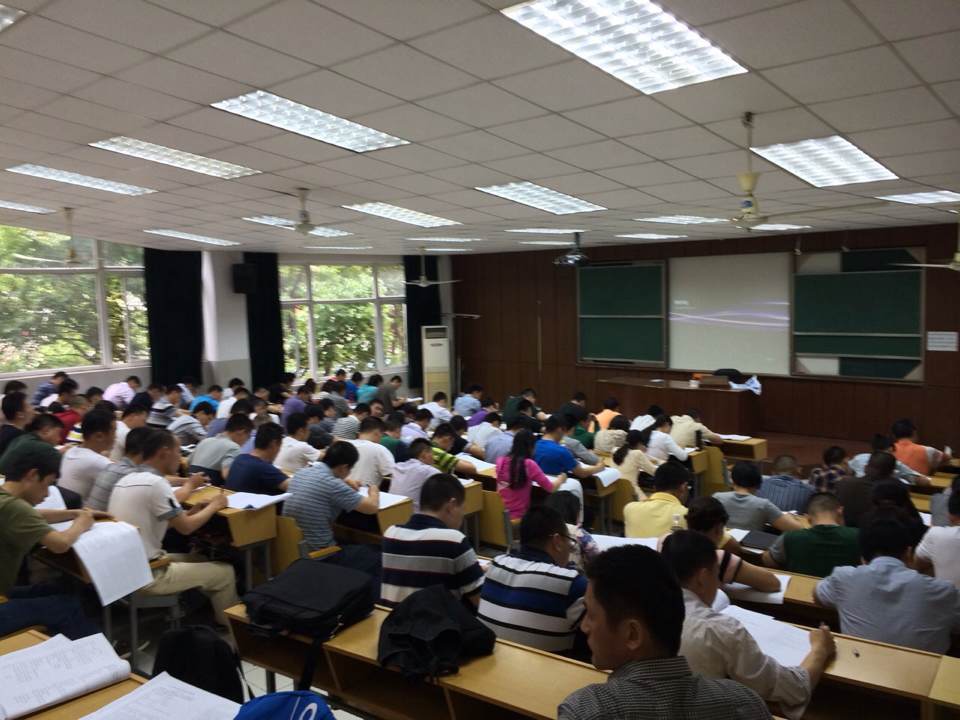 供應(yīng)圓夢教師選華圖，四位一體助通關(guān)