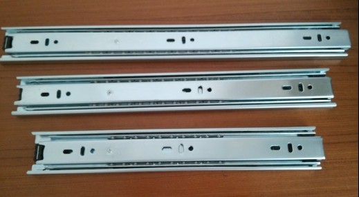 廣東鋼珠滑軌機(jī)械公司價(jià)格  42鋼珠滑軌 40鋼珠滑軌 各種規(guī)格