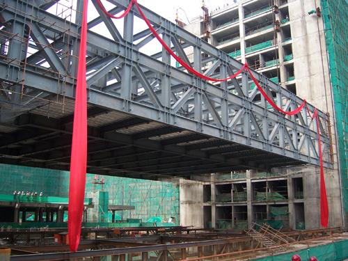 供應(yīng)鋼結(jié)構(gòu)建筑廠房江西省龍馬鋼結(jié)構(gòu)
