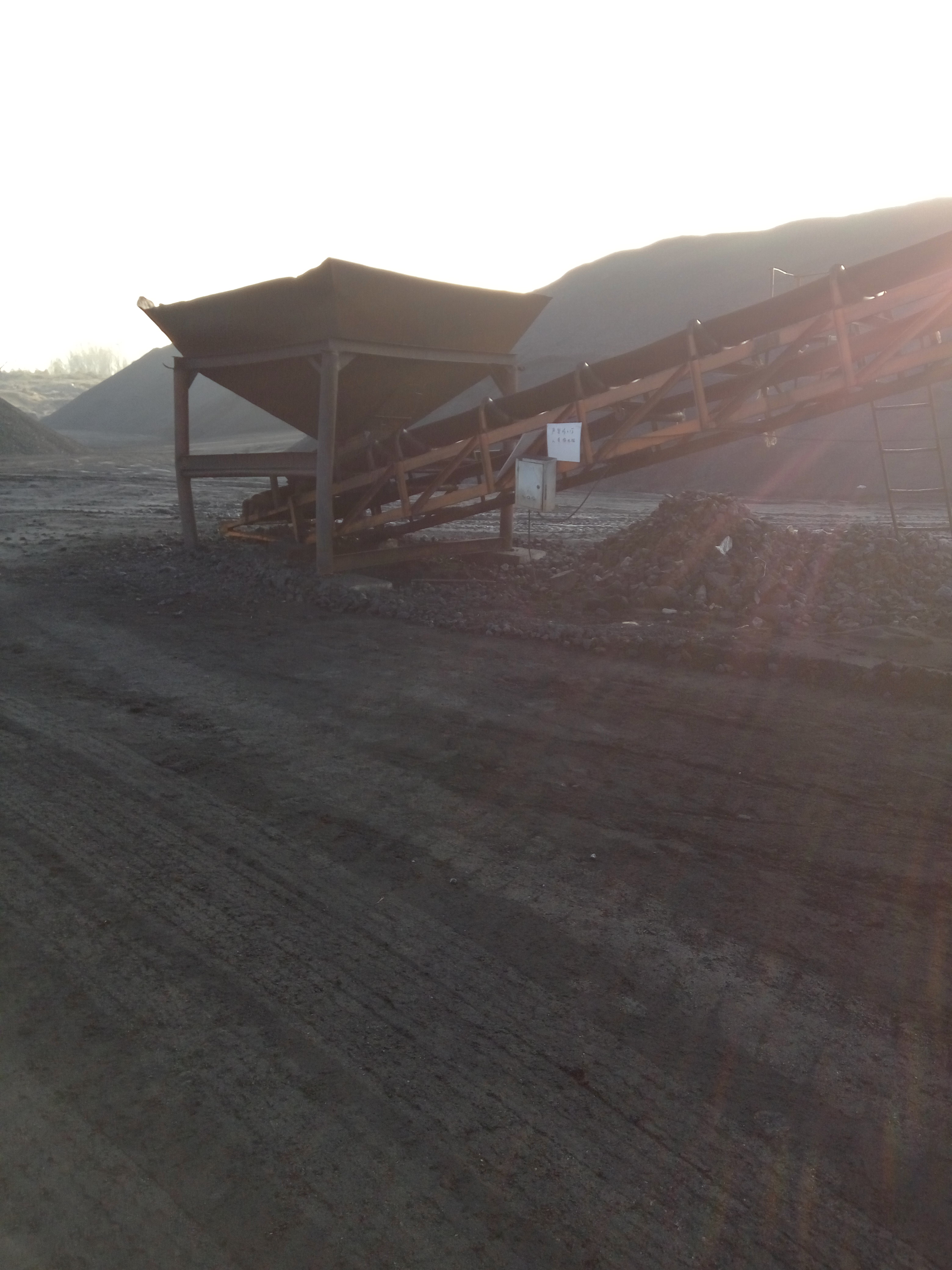 供應(yīng)用于工業(yè)用煤|建材用煤的直銷神木榆林半無煙煤，水洗煤