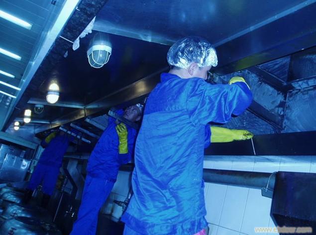 供應油煙機清洗、大型油煙機及油煙管道