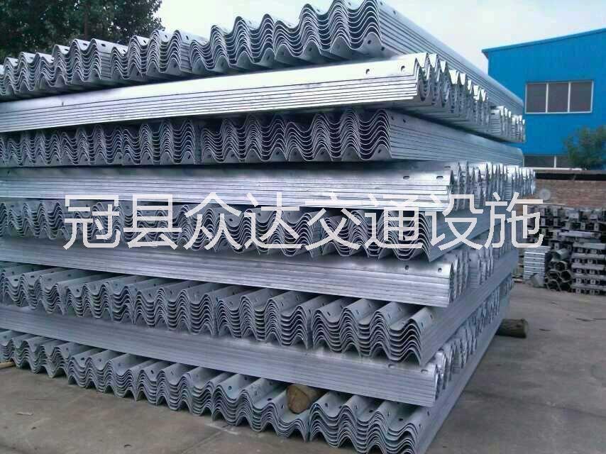 供應(yīng)噴塑波形梁護(hù)欄板曲靖眾達(dá)波形梁護(hù)欄廠家直銷