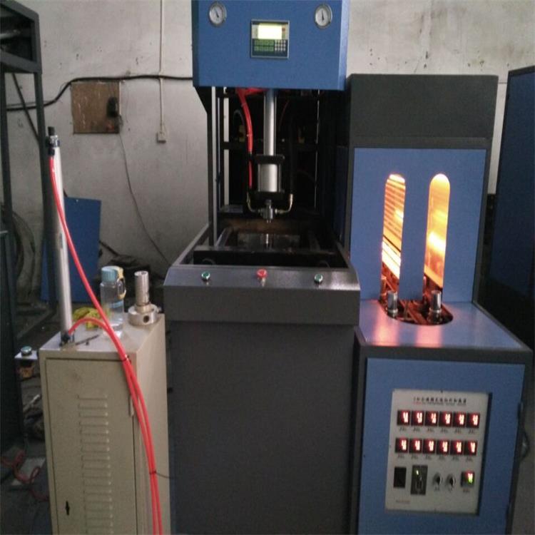 供應(yīng)臺輝五加侖吹瓶機(jī)PET五加侖吹瓶機(jī)生產(chǎn)廠家