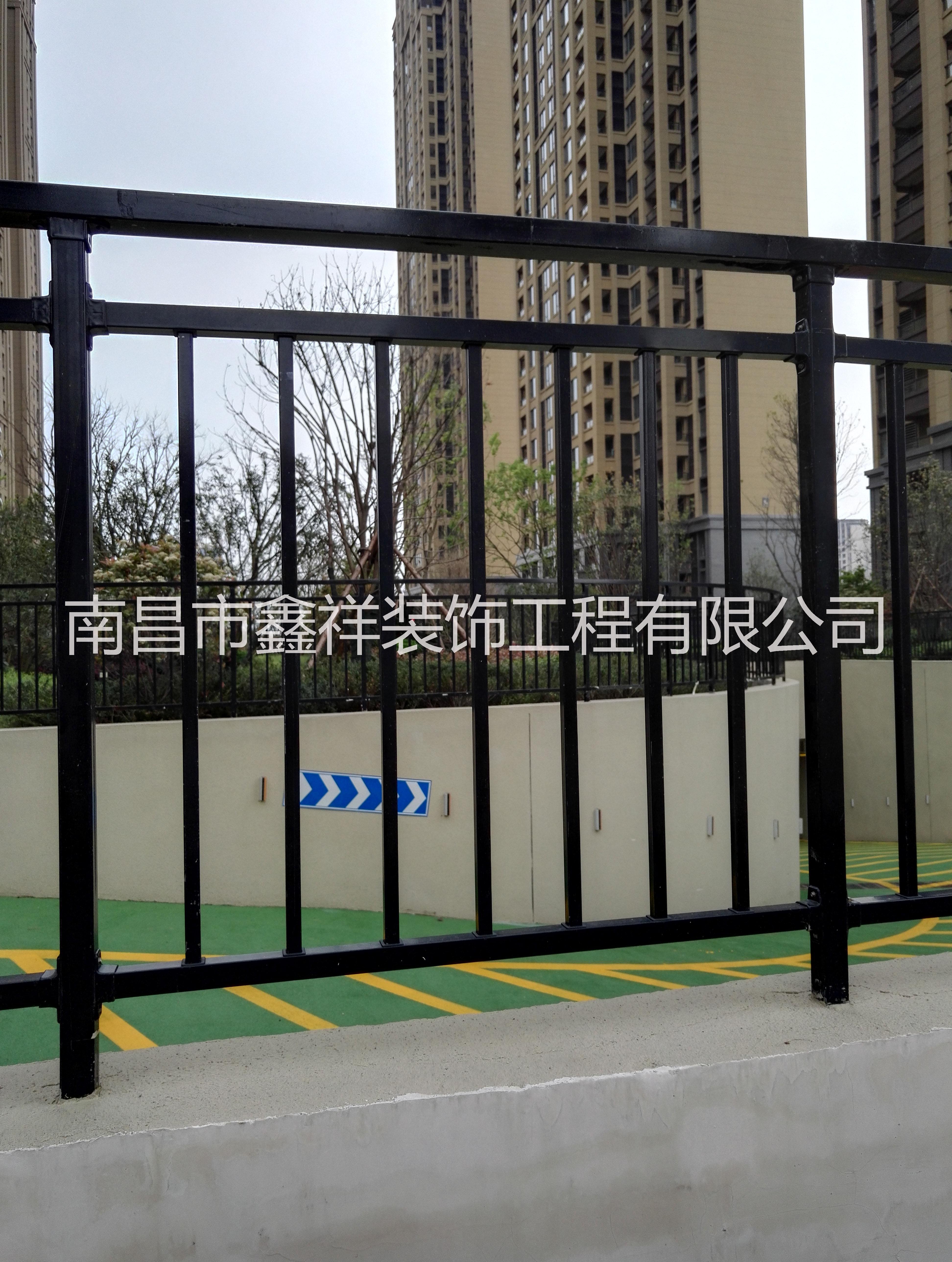 供應江西省南昌市地下車庫坡道欄桿；