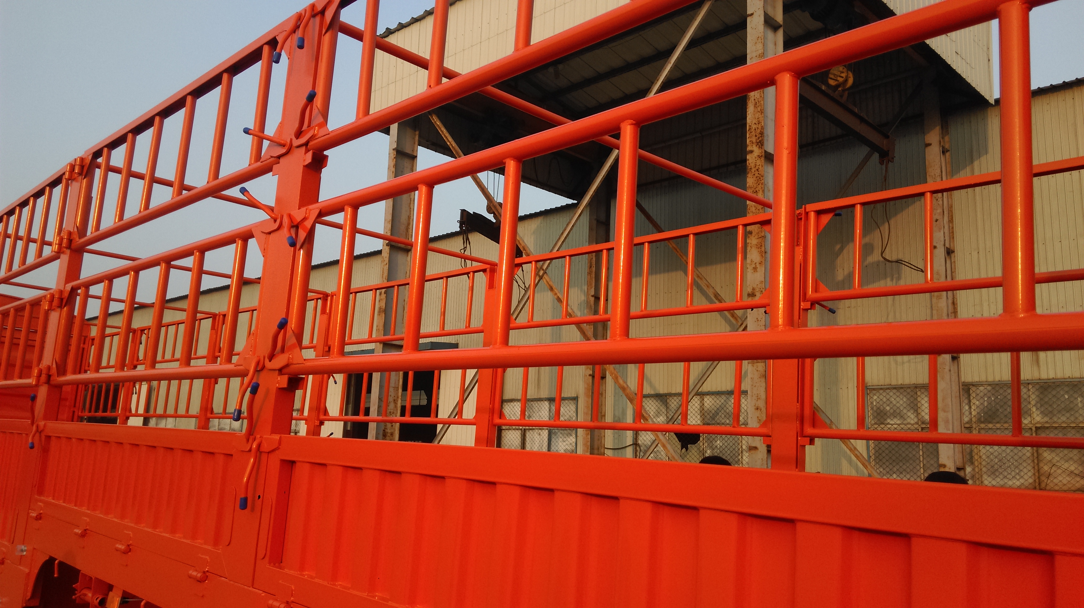 供應(yīng)輕量化高強(qiáng)鋼寶鋼半掛車