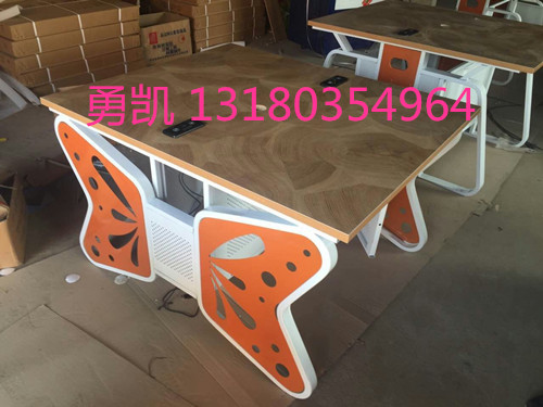 供應(yīng)網(wǎng)咖電腦桌廠(chǎng)家 網(wǎng)吧桌批發(fā) 網(wǎng)魚(yú)電腦臺(tái)圖片