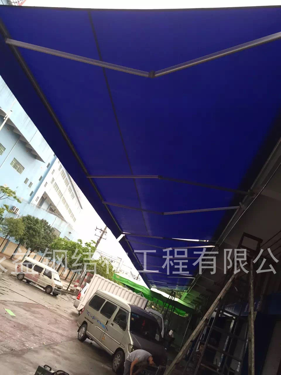 供應伸縮遮陽篷伸縮擋雨篷窗口遮陽篷廠家批發(fā)價格