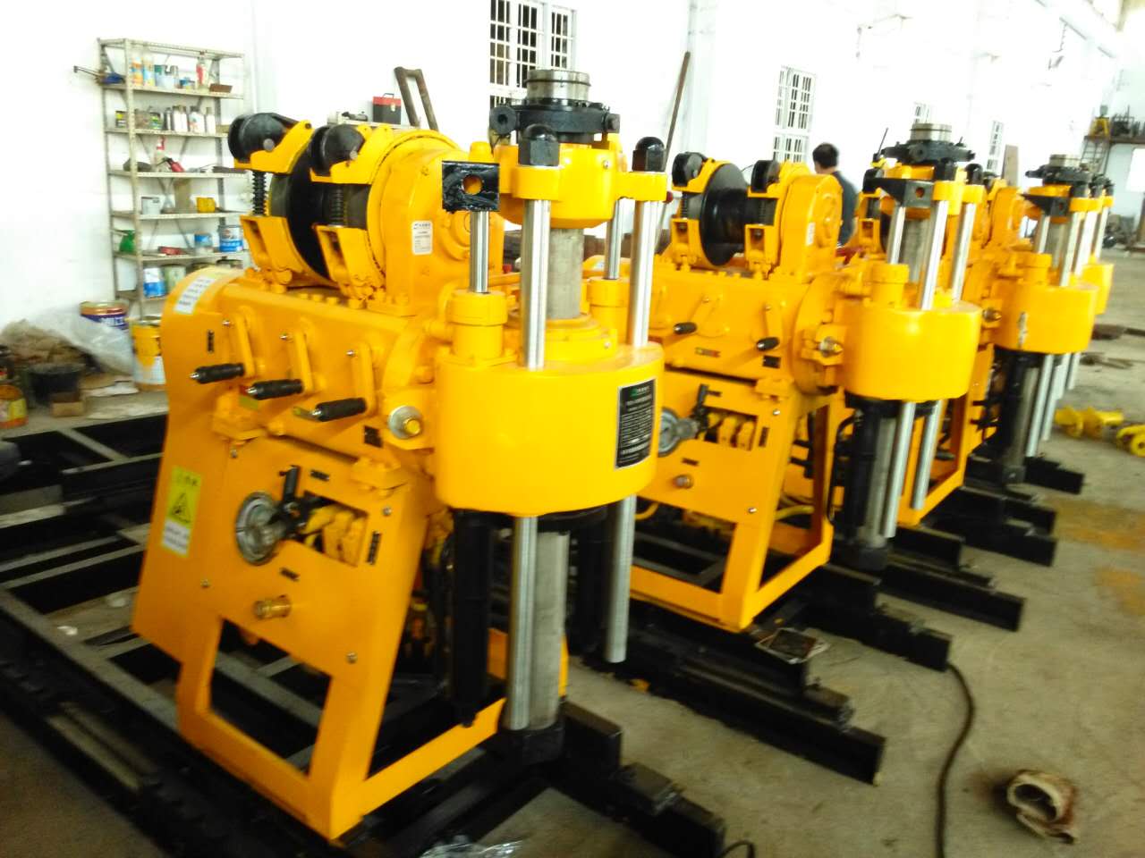供應(yīng)液壓鉆井機，工程鉆井機，小型簡易鉆井機