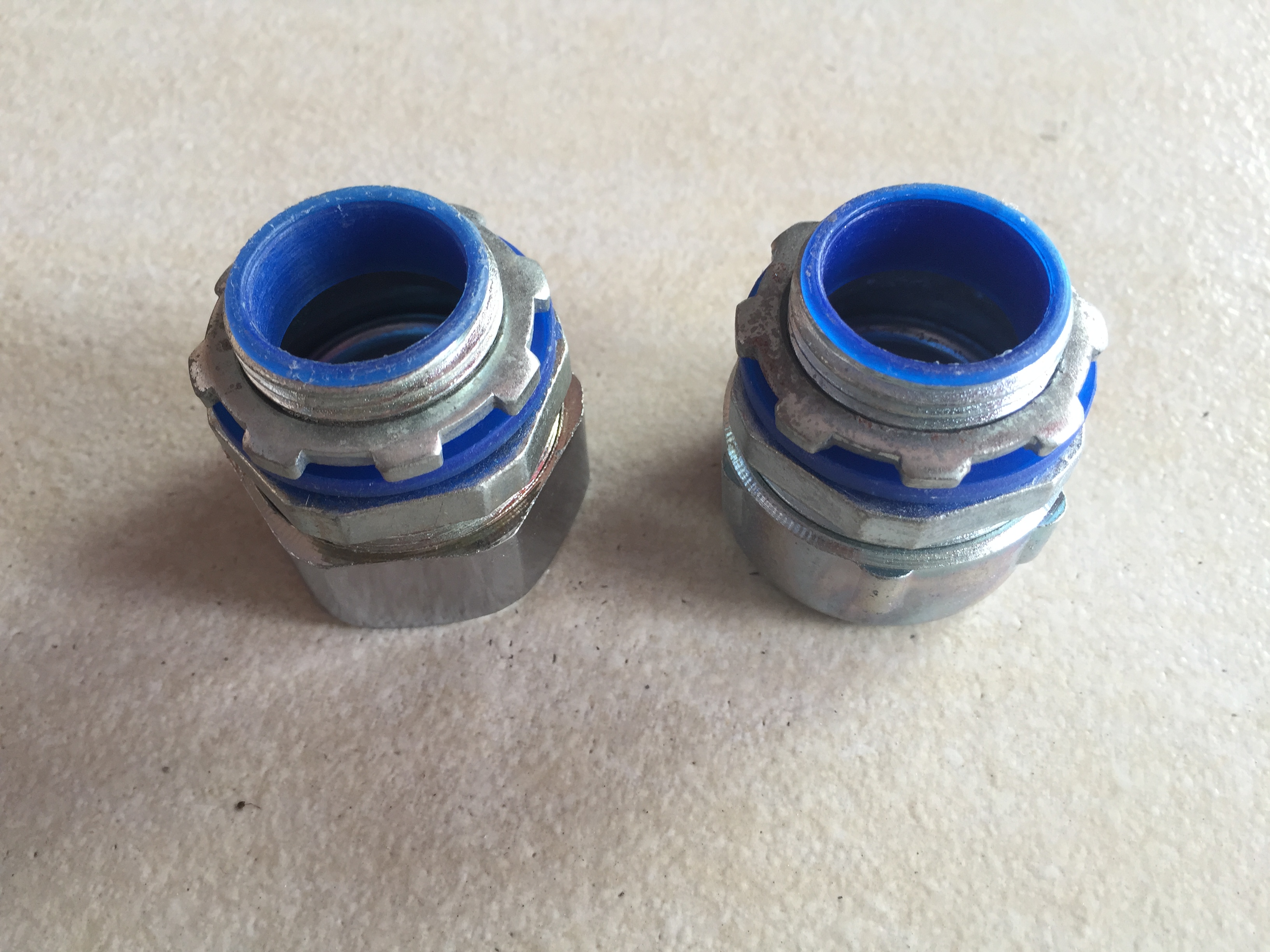 供應(yīng)廣州-特價(jià)批發(fā)PVC材質(zhì)軟管┃包塑金屬軟管生產(chǎn)【西鋼】