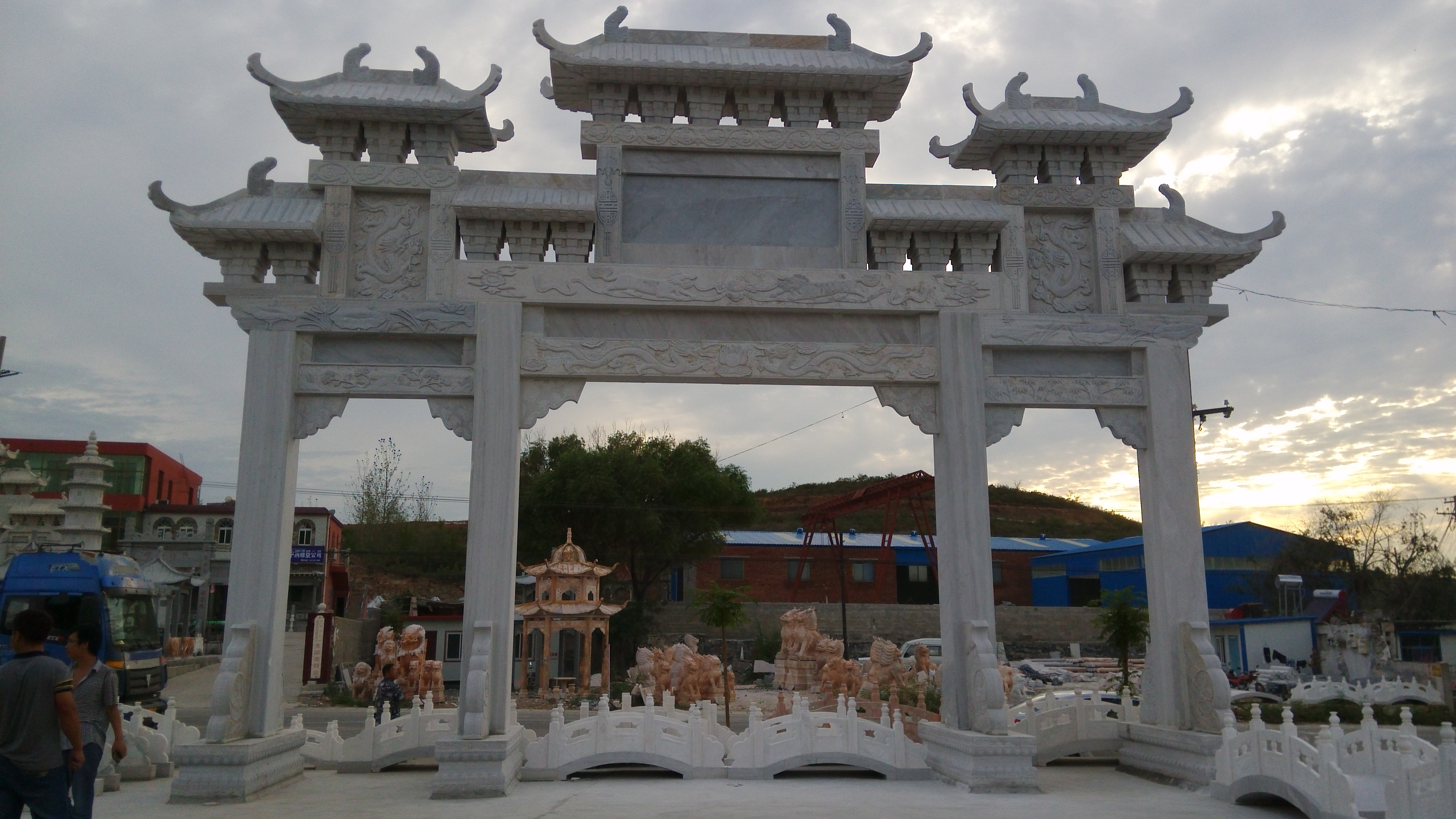 供應(yīng)曲陽石雕牌樓大型建筑牌坊雕刻牌樓 古代貞潔牌坊 可定做