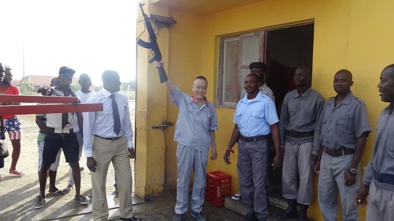 供應(yīng)天津建豐透水磚機，水泥免燒磚機