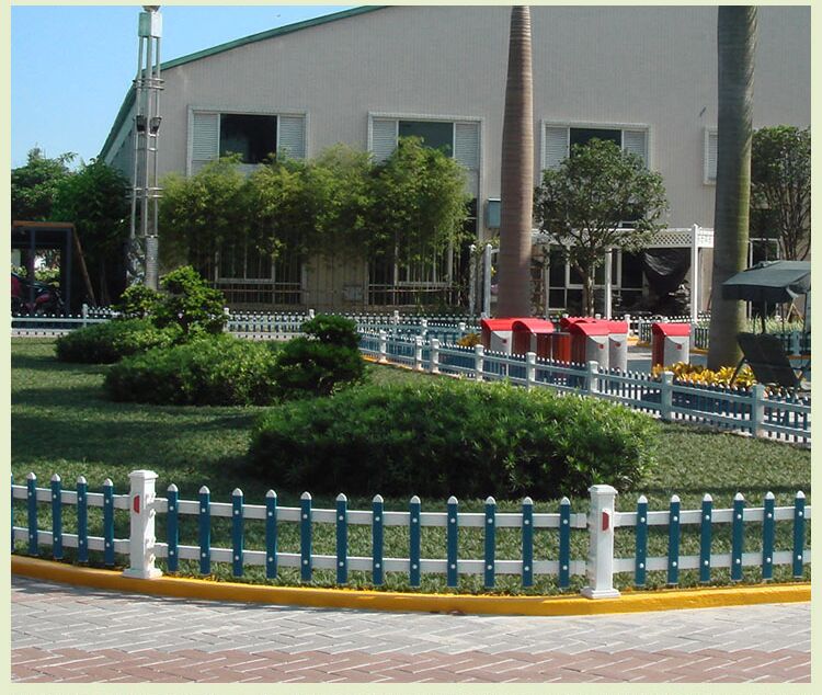 供應(yīng)草坪護(hù)欄