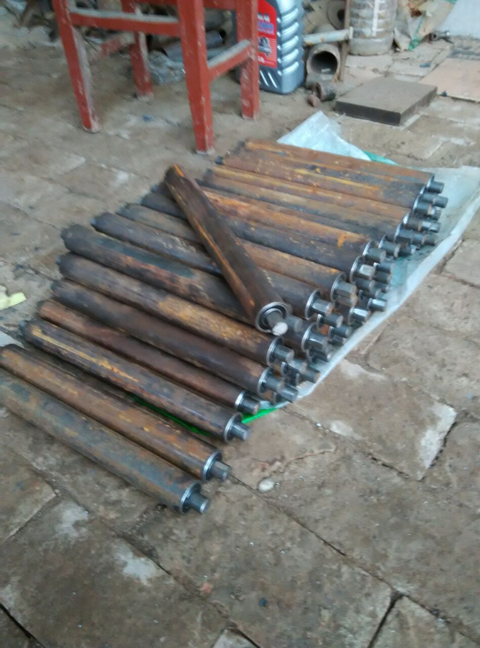 供應(yīng)用于機(jī)床附件的加工鏈輪軸  批發(fā)鏈輪軸廠家 優(yōu)質(zhì)滑輪 軸承生產(chǎn)廠家