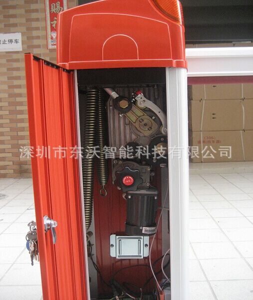 供應(yīng)小區(qū)柵欄道閘 自動(dòng)不銹鋼道閘機(jī)
