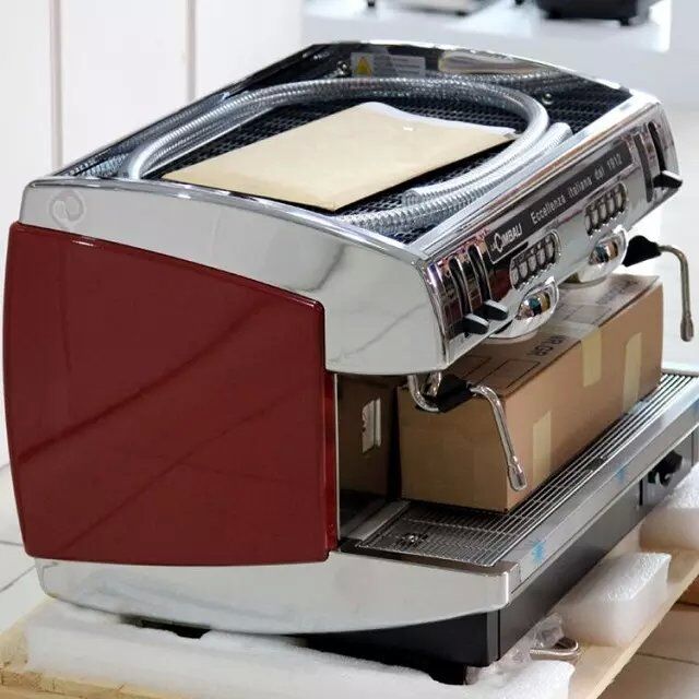 供應(yīng)用于制作咖啡的金佰利M23意式商用半自動(dòng)咖啡機(jī)