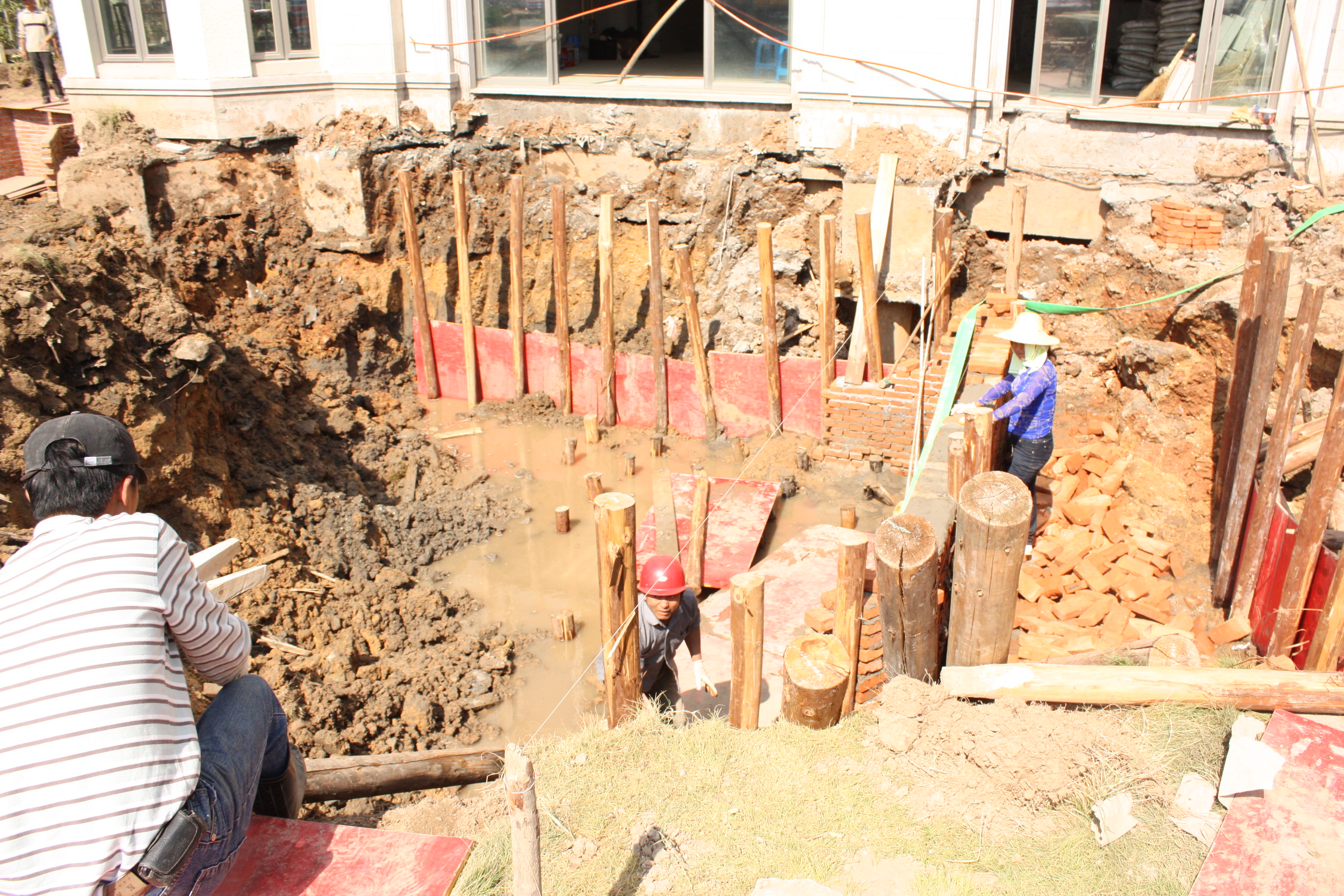 供應用于別墅建筑的土建工程、建筑工程、魚池基礎
