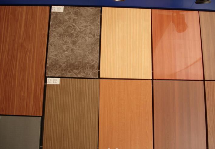 覆膜金屬復(fù)合板（木紋金屬復(fù)合板）
