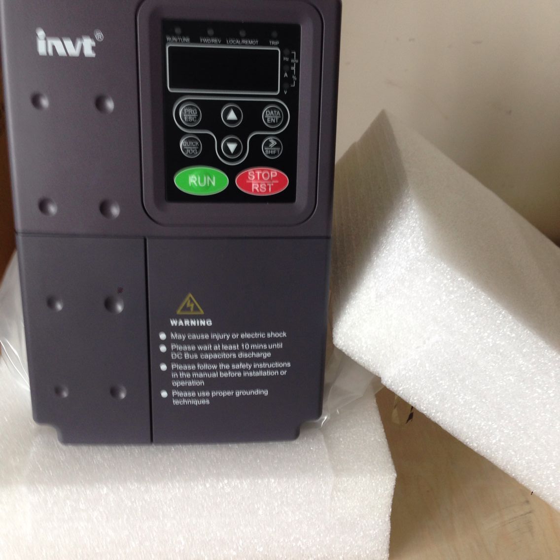 供應(yīng)供應(yīng)英威騰變頻器CHF100A 變頻器報(bào)價(jià) 變頻器報(bào)價(jià)廠家直銷