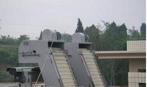 重慶市供應(yīng)回轉(zhuǎn)式格柵除污機 固液分離格柵污水處理設(shè)備