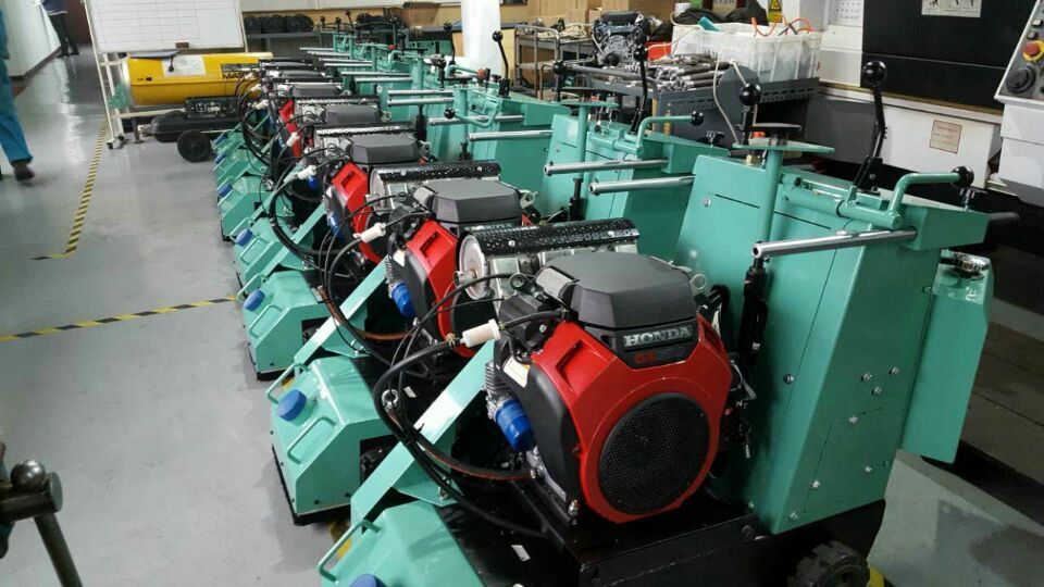 供應(yīng)FC-XB300重型銑刨機(jī)