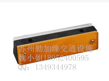 供應(yīng)長(zhǎng)方形輪廓標(biāo)矩形反光輪廓標(biāo)安裝蘇州停車場(chǎng)輪廓標(biāo)生產(chǎn)廠家