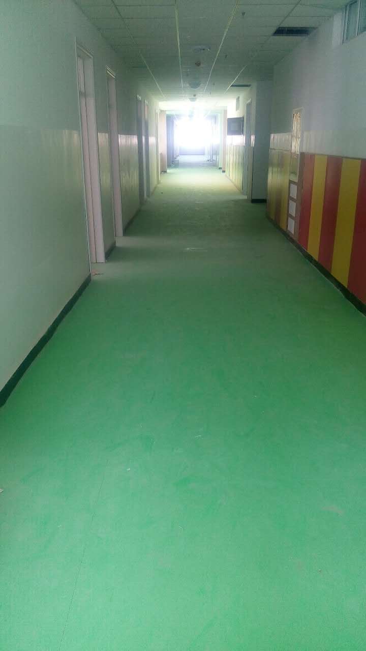 新疆烏魯木齊批發(fā)零售塑膠地板 pvc地板 運(yùn)動(dòng)地板 兒童地板