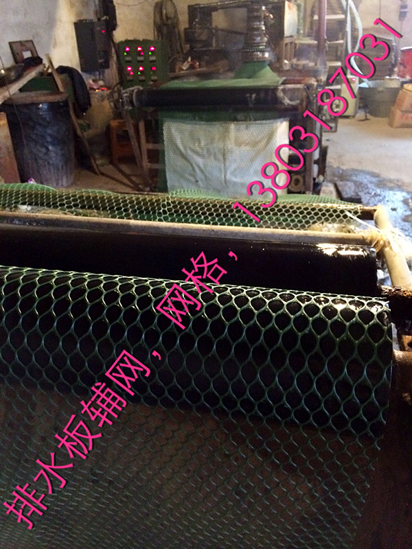 供應(yīng)用于土工建材的智和土工廠專業(yè)生產(chǎn)土工網(wǎng)，攀爬網(wǎng)