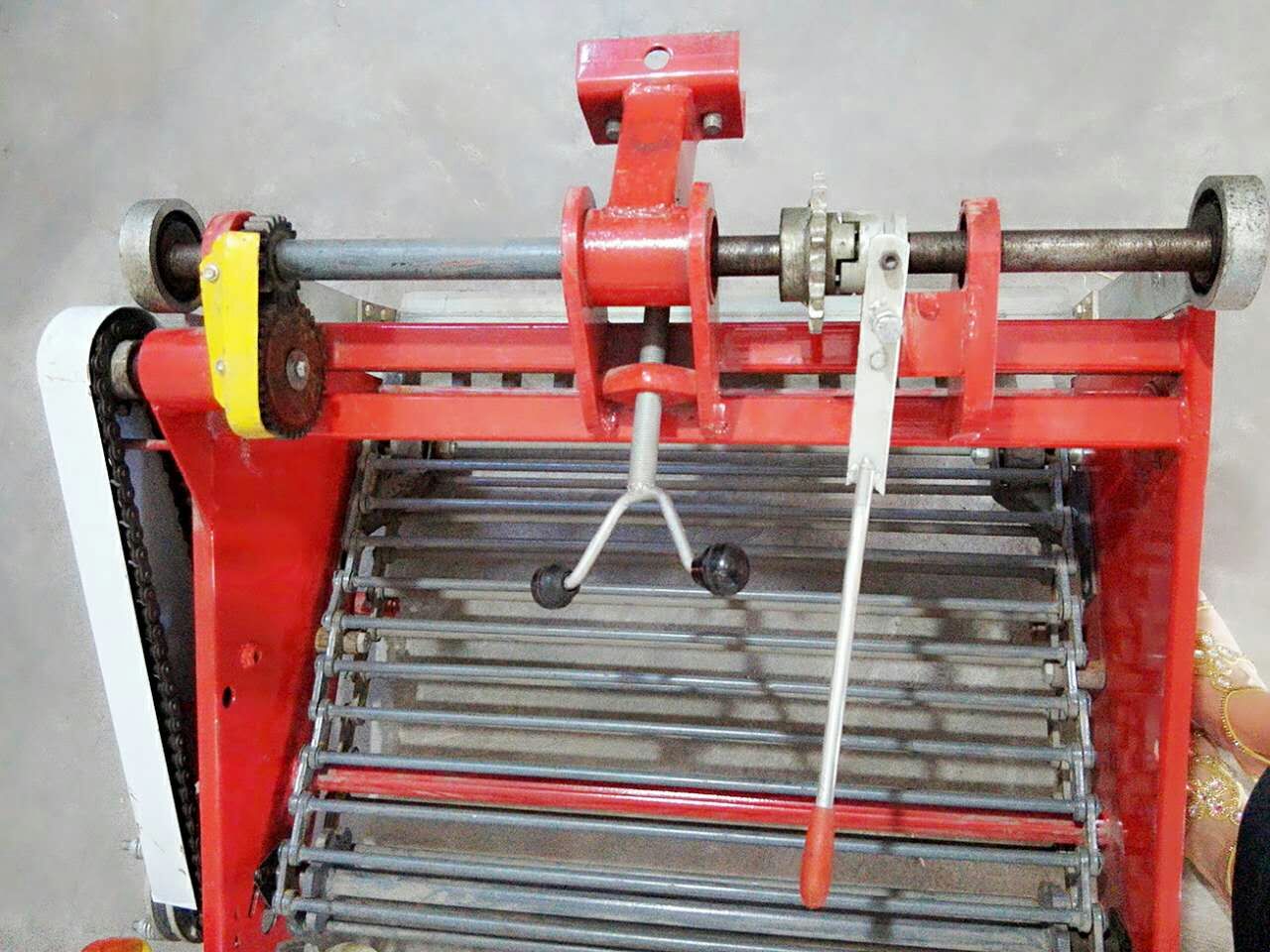 供應(yīng)土豆收獲機(jī)芋頭收獲機(jī)