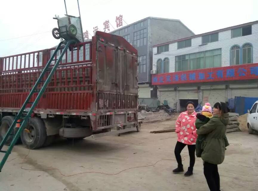 車上貨機 平臺上料機 自動運魚機械