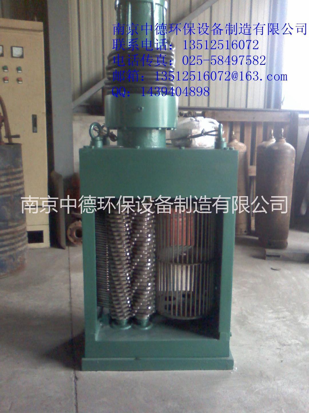 供應DFS單轉鼓粉碎型格柵，DFS-500*300，700*300，1000*300等規(guī)格，可定制尺寸