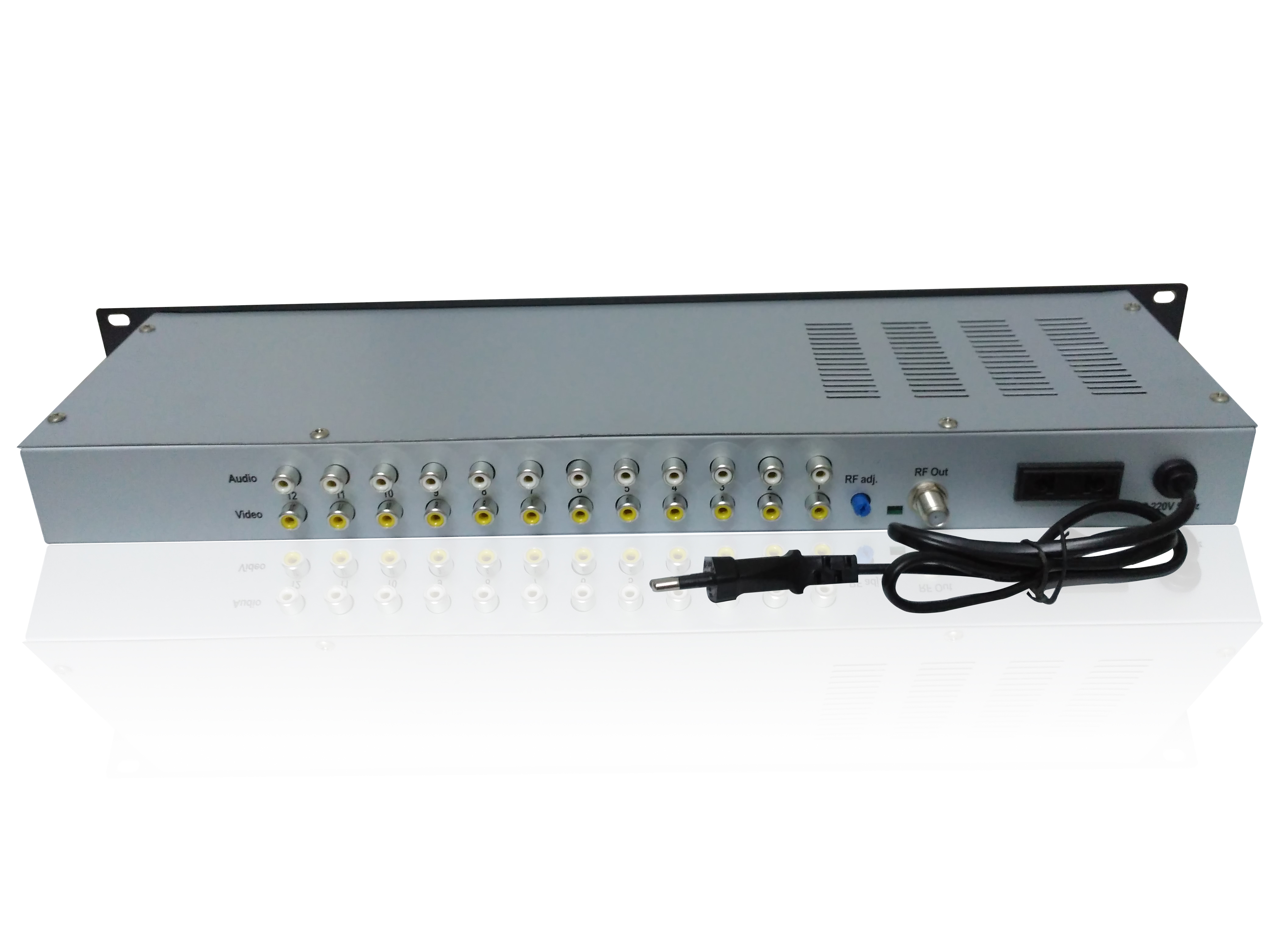 供應(yīng)12路廣電數(shù)字電視機(jī)頂盒共享器,SG-D9912視科12路機(jī)頂盒共享器升級版,機(jī)頂盒調(diào)制器