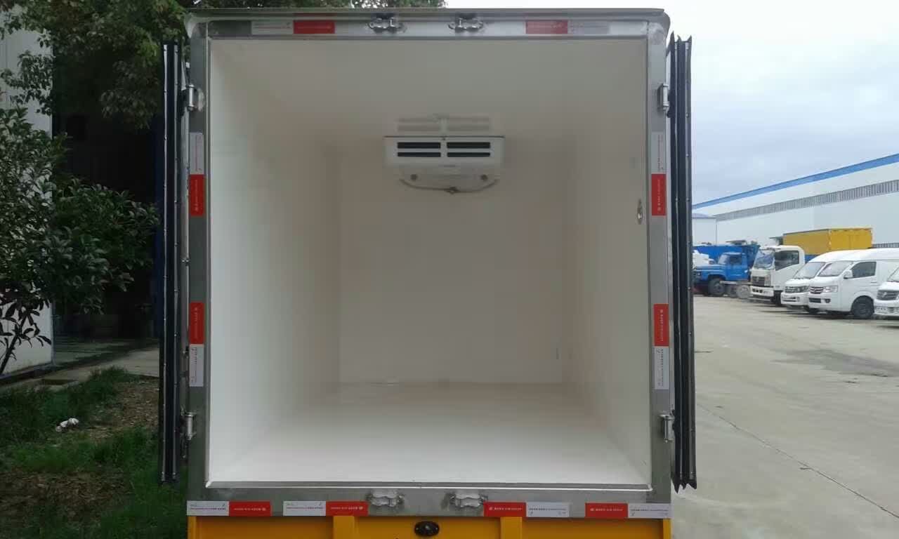 供應(yīng)金杯國(guó)五廂式冷藏車(chē)三米冷藏車(chē)廠家