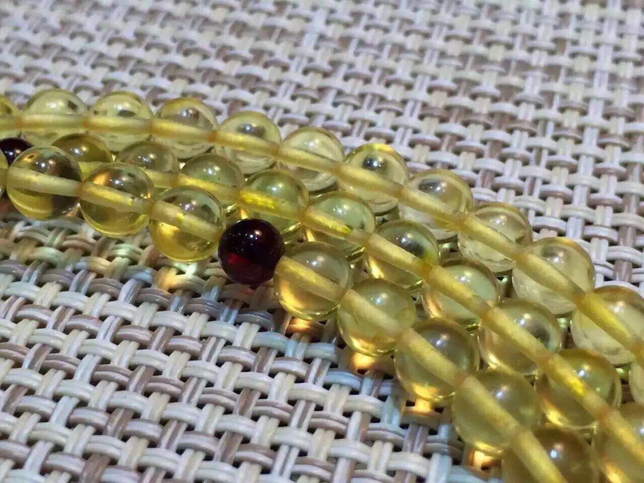 供應(yīng)小孩必備玩具金珀