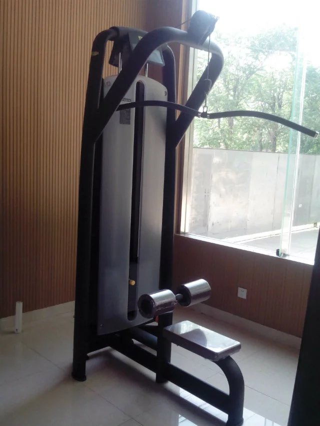 供應(yīng)健身器材引體向上訓(xùn)練器助力式引體健身房商用家用