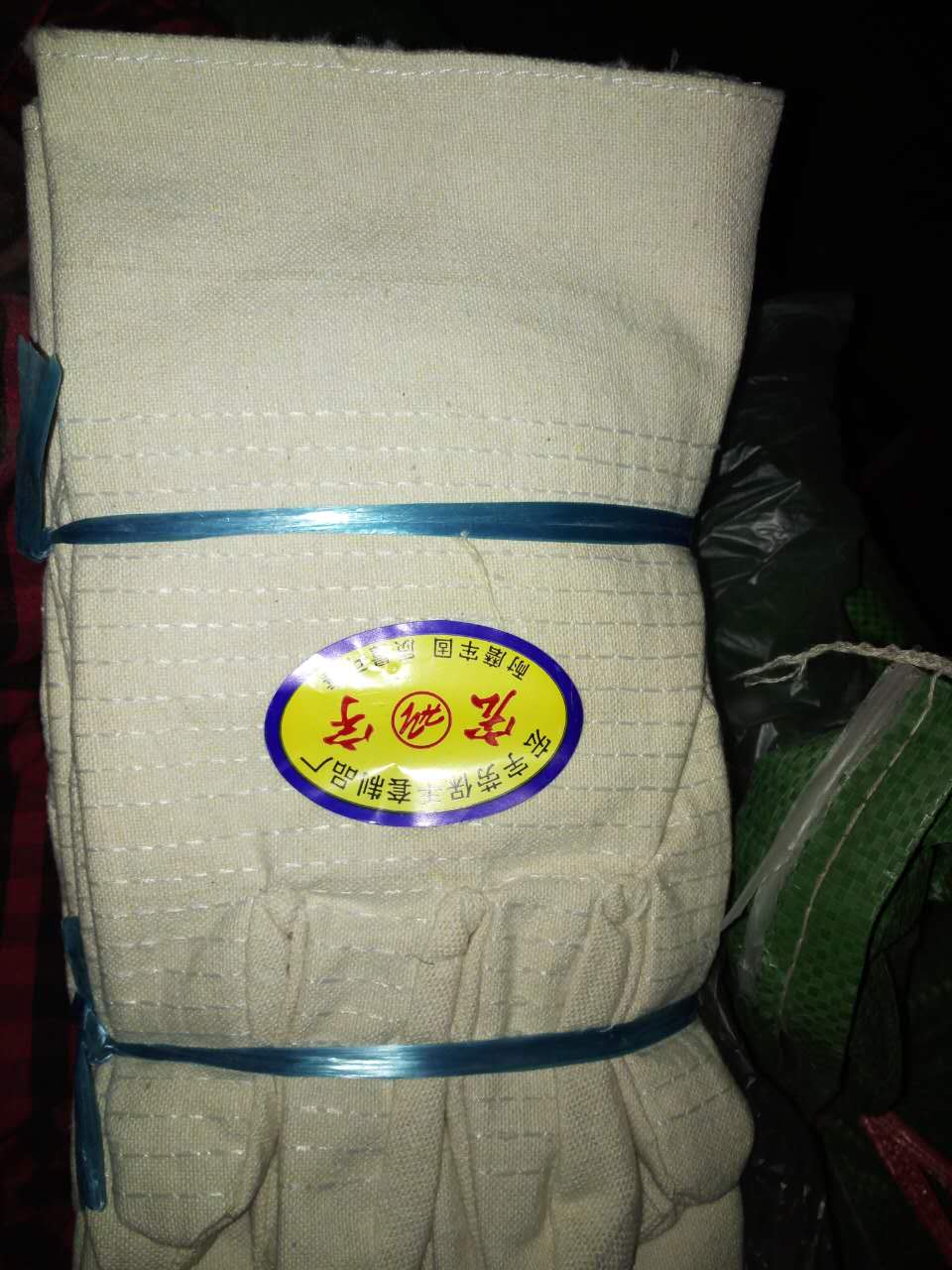 供應勞保帆布手套廠家，勞保帆布手套批發(fā)，勞保帆布手套生產廠家